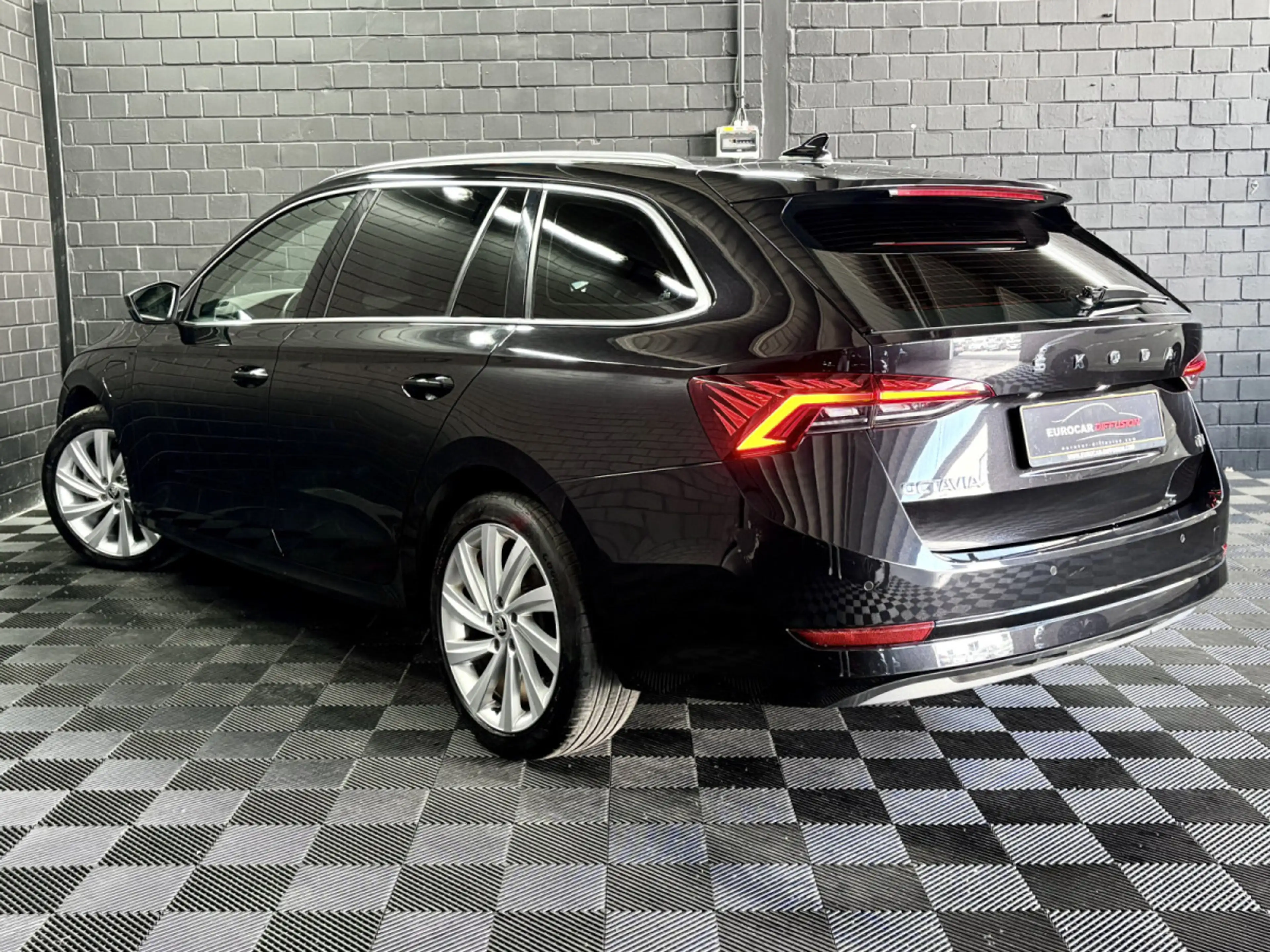 Skoda Octavia iV Estate Style 1.4 PHEV 204 CV — photo 4