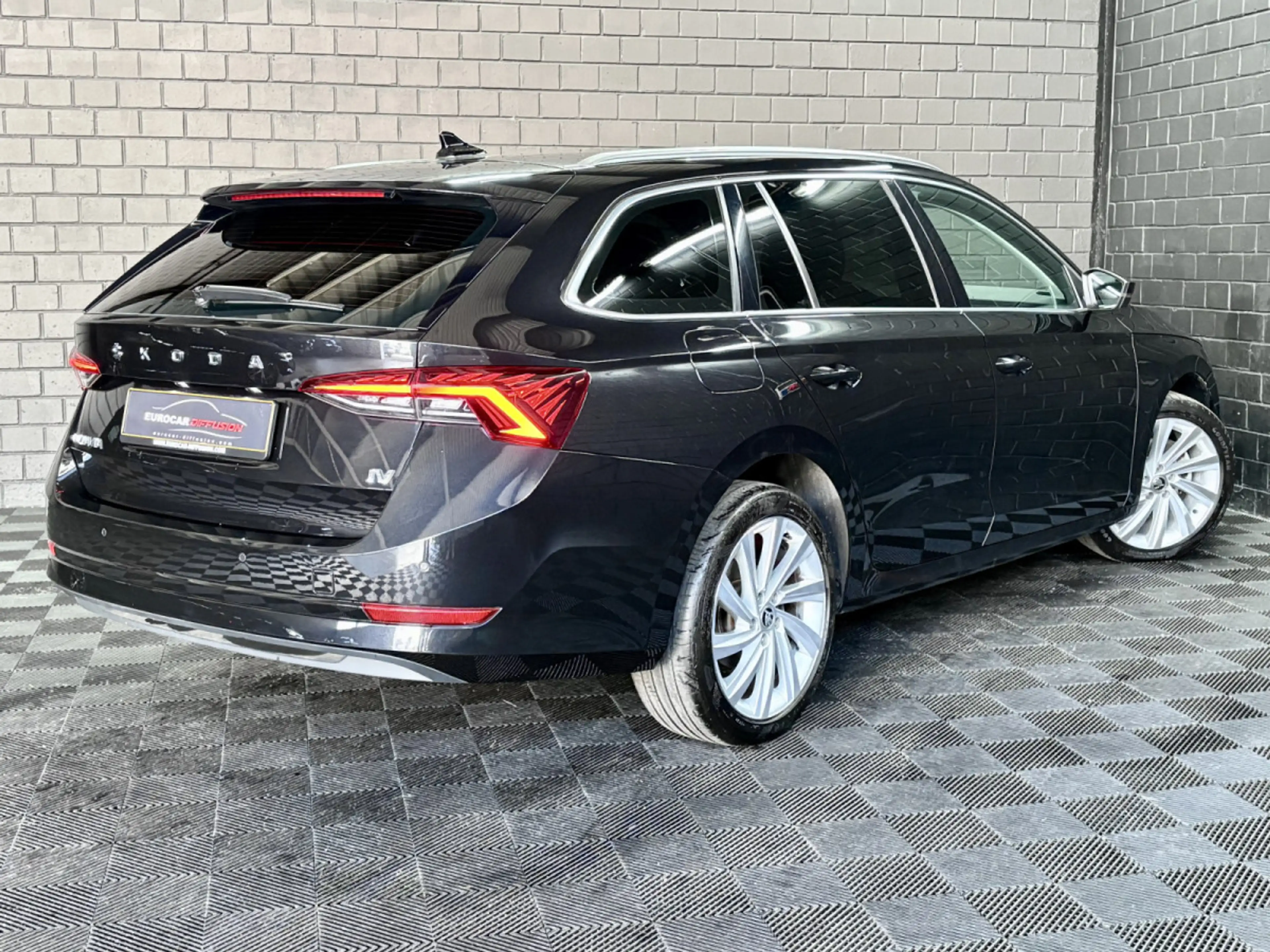 Skoda Octavia iV Estate Style 1.4 PHEV 204 CV — photo 6