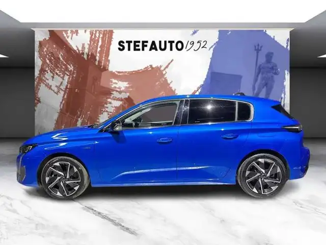 Peugeot 308 view 4