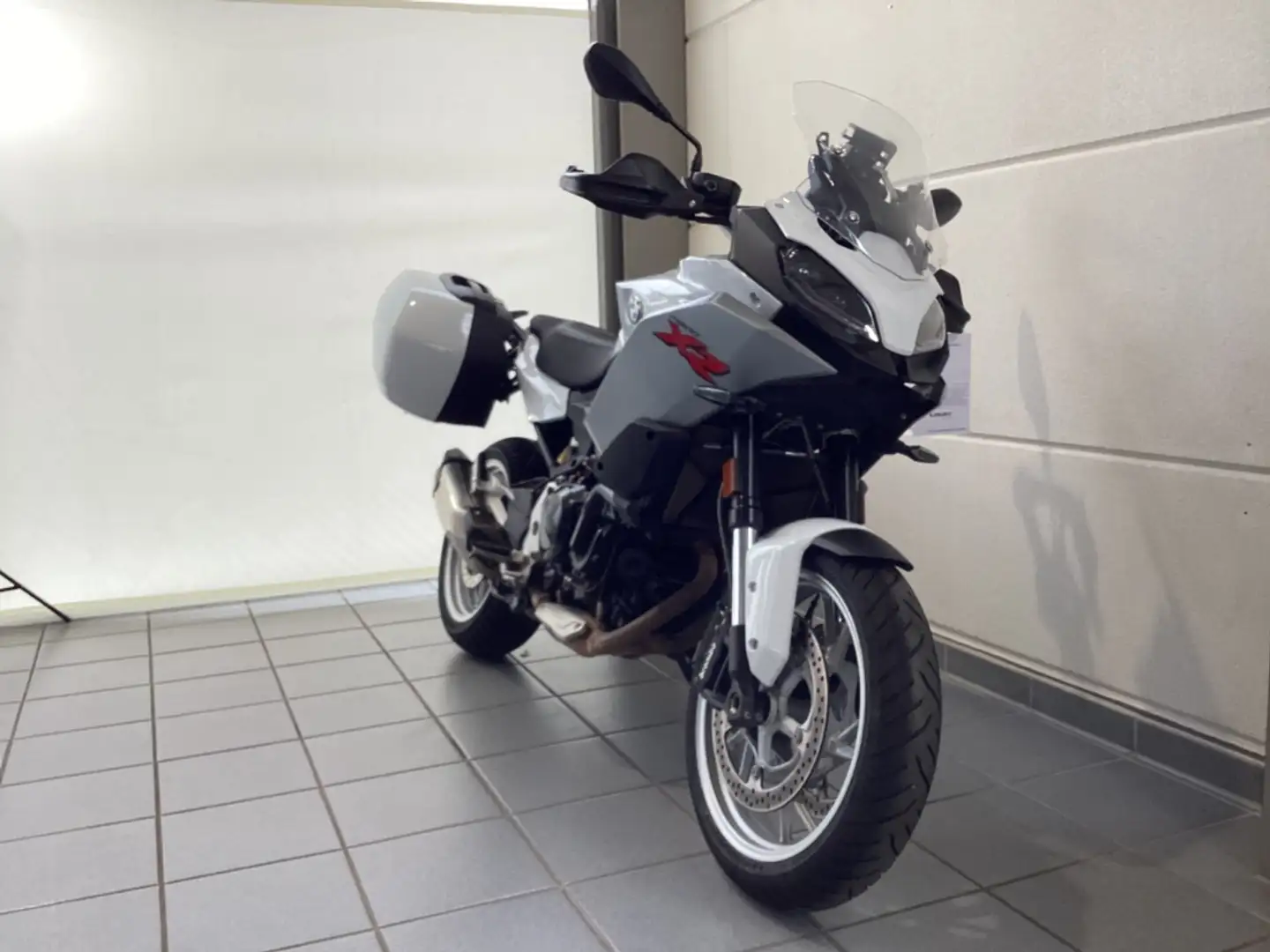 BMW F 900 XR Navi LED Kurvenlicht Keyless Tempomat 1JahrGaranti Blanc - 2