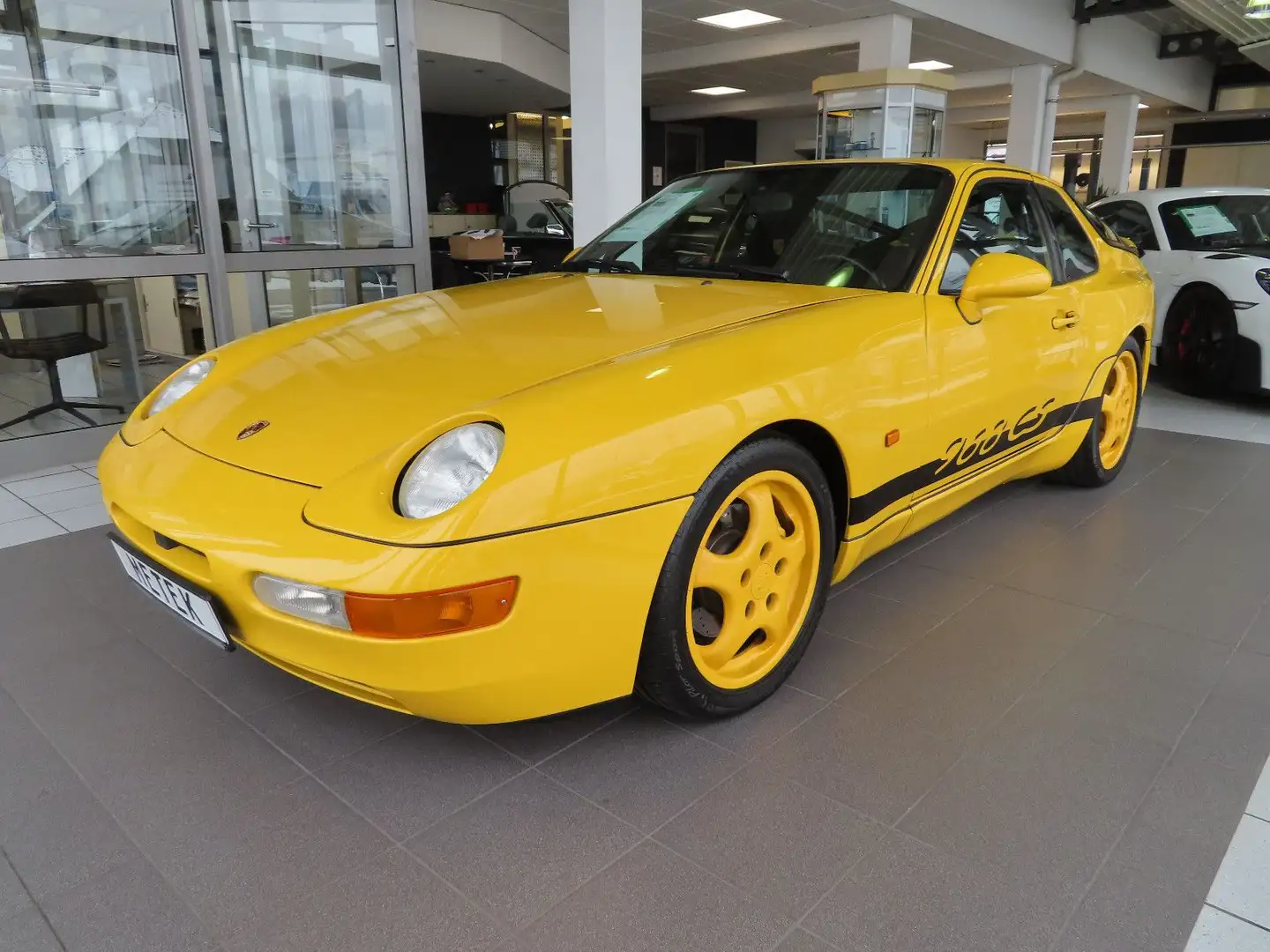 Porsche 968 CS Clubsport Gelb - 1