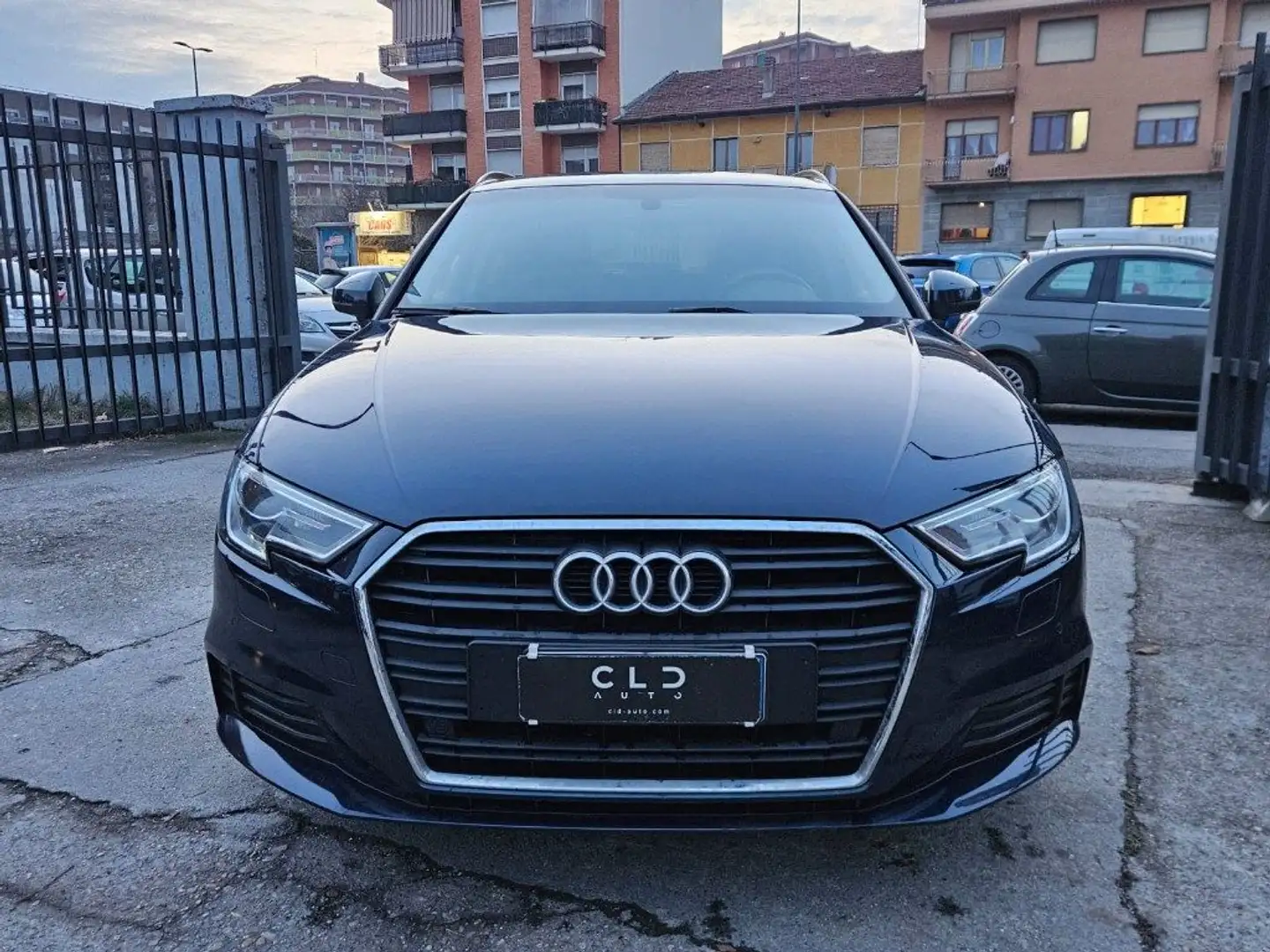 Audi A3 SPB 30 TDI Business Advanced Bleu - 2