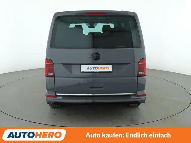 Volkswagen Multivan view 5