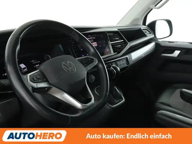 Volkswagen Multivan view 11