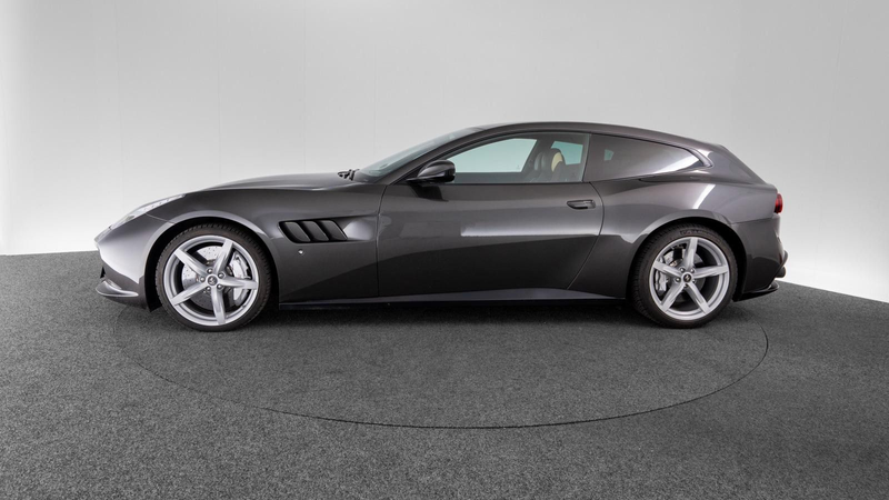 Ferrari GTC4 Lusso 6.3 V12 DCT Carbon/P.Disp./Lift/JBL — photo 11