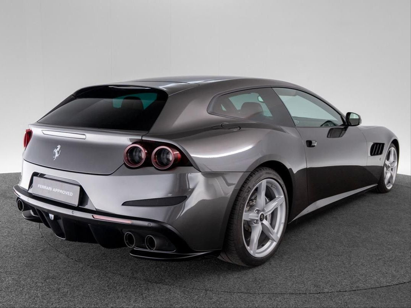 Ferrari GTC4 Lusso 6.3 V12 DCT Carbon/P.Disp./Lift/JBL — photo 7