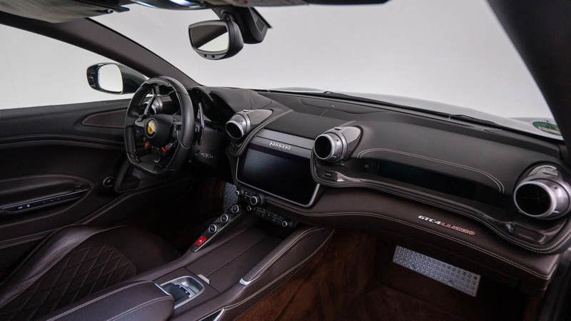 Ferrari GTC4 Lusso 6.3 V12 DCT Carbon/P.Disp./Lift/JBL — photo 13