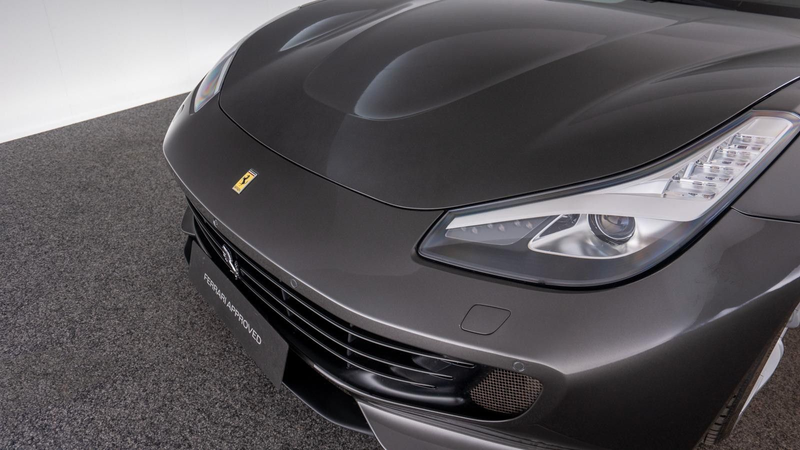 Ferrari GTC4 Lusso 6.3 V12 DCT Carbon/P.Disp./Lift/JBL — photo 2