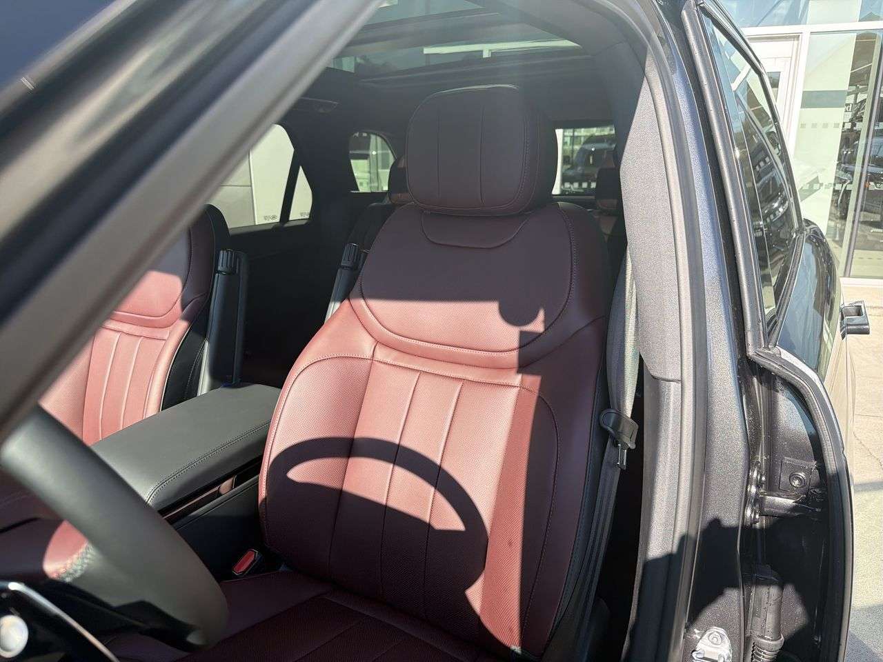 2026 Land Rover Range Rover Sport P400 Dynamic HSE thumb 8