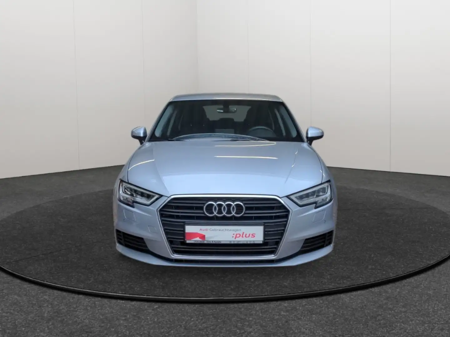 Audi A3 Sportback 1.5TFSI Matrix AHK Navi SHZ PDC vorn & h Silver - 2