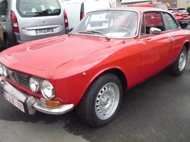 Alfa Romeo 2000 Coupé Bertone, junior 2.0 restaurée