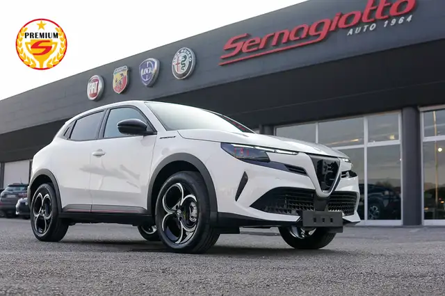 Alfa Romeo Junior 1.2 145cv ibrida Speciale edct6