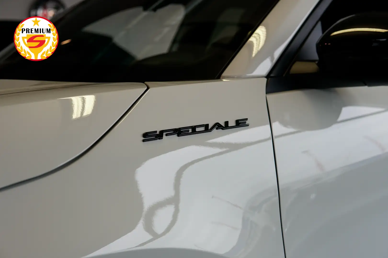 Alfa Romeo Junior 1.2 136cv ibrida Speciale edct6 Bianco - 2