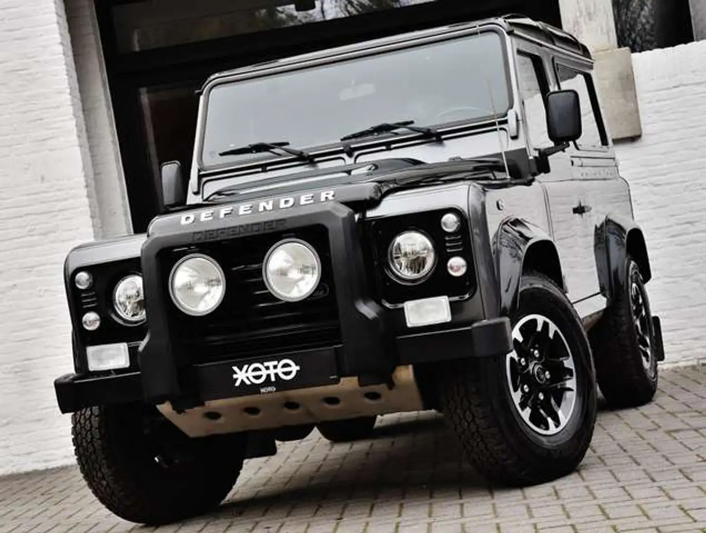 Land Rover Defender 90 ADVENTURE EDITION *** FULL HISTORY *** Grau - 1