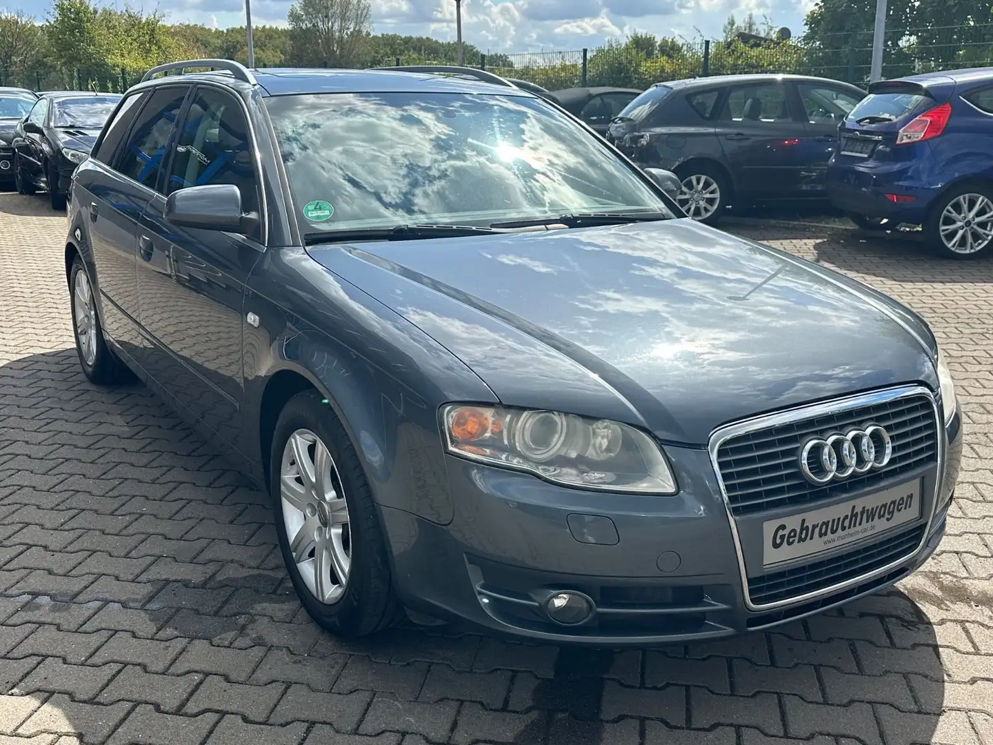 Audi A4 Avant 2.0 TFSI Gris - 2