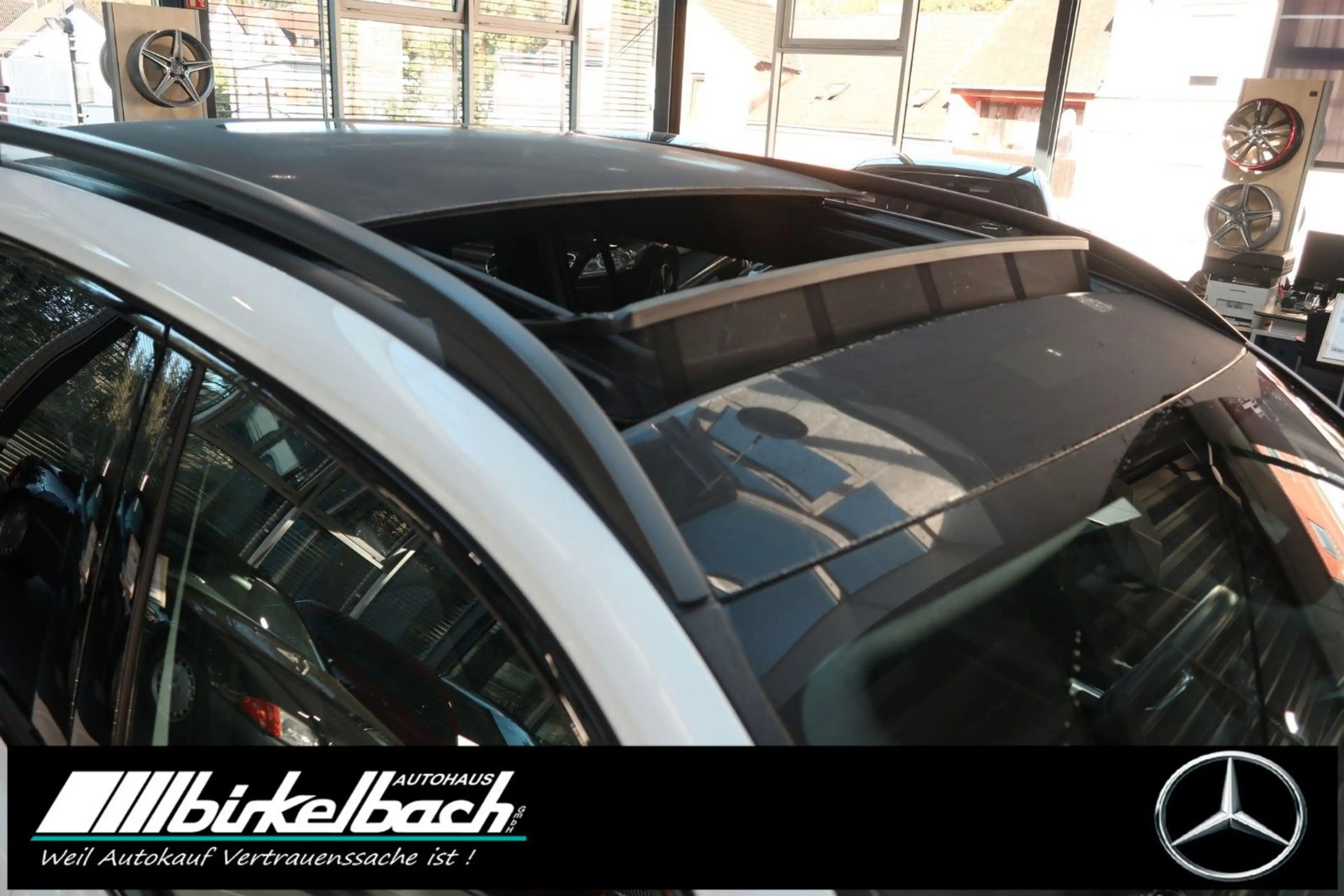 Mercedes-Benz EQB 250 Progressive Night Pano — photo 13