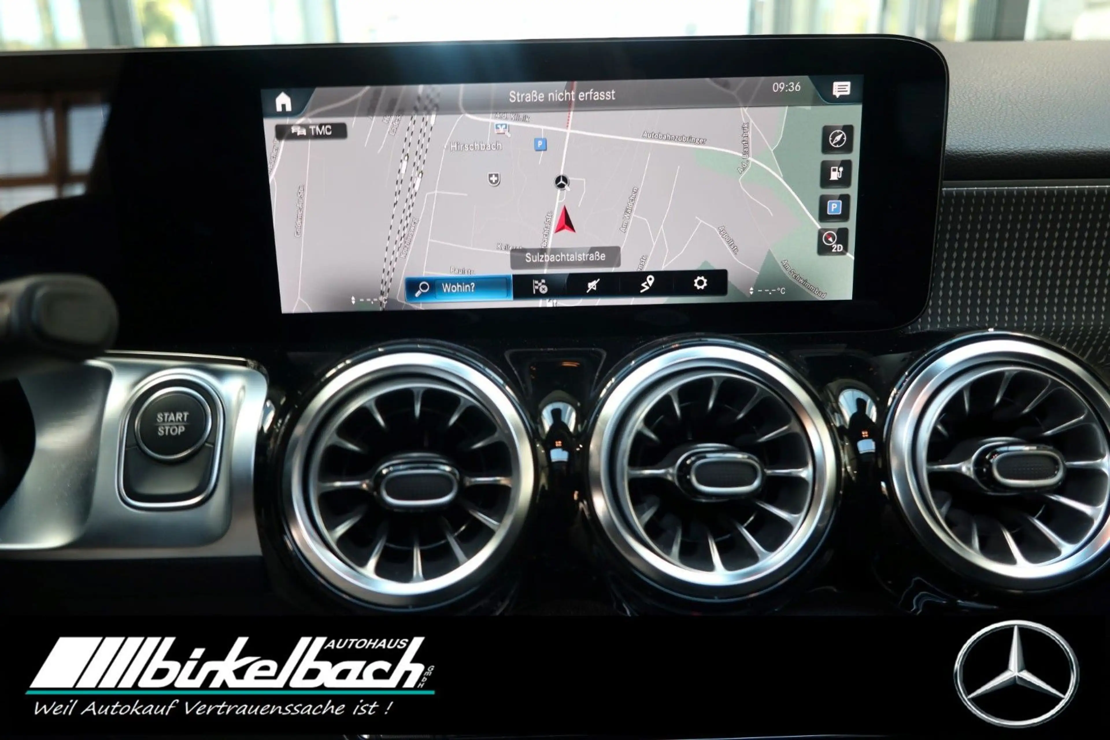 Mercedes-Benz EQB 250 Progressive Night Pano — photo 7