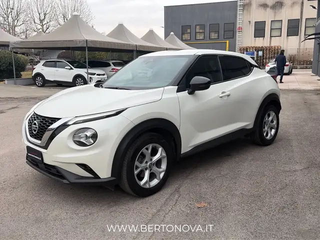 Nissan Juke view 2