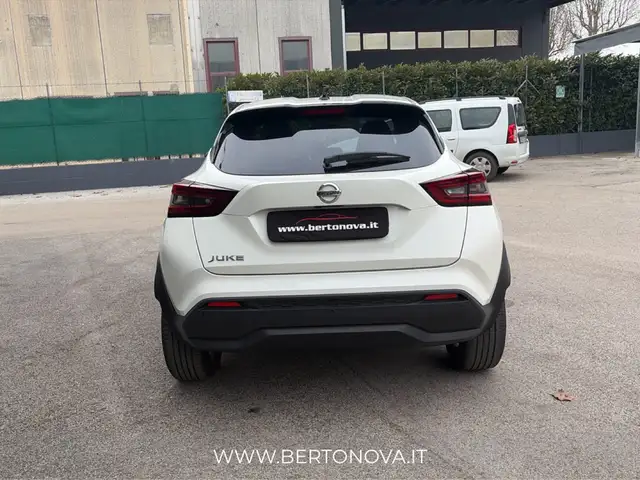 Nissan Juke view 5