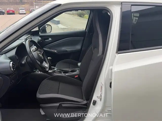 Nissan Juke view 11