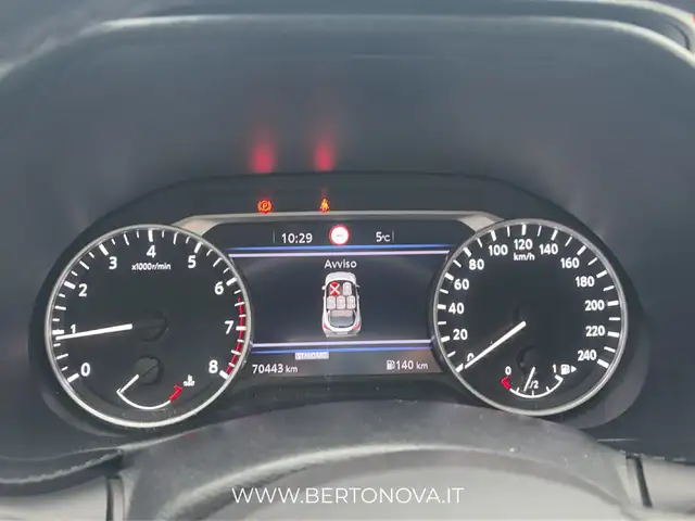 Nissan Juke view 12