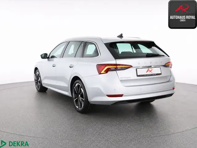 Skoda Octavia view 3