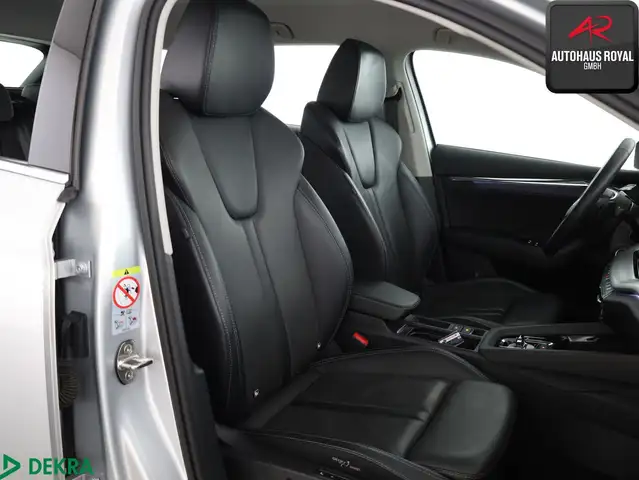 Skoda Octavia view 12