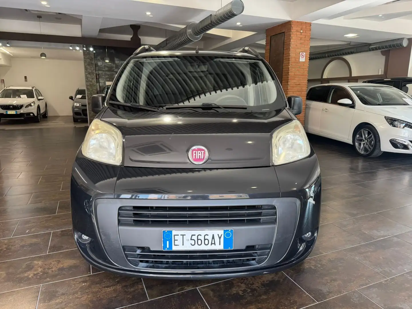 Fiat Qubo Qubo 1.4 8v natural power Active 70cv Negro - 2