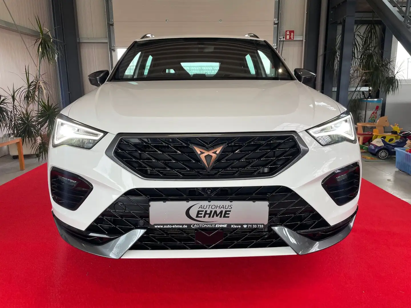 CUPRA Ateca 2.0 TSI DSG 4Drive *360°*NAV*KESSY* Weiß - 2