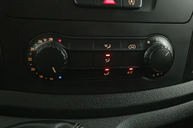 Mercedes-Benz Vito view 15