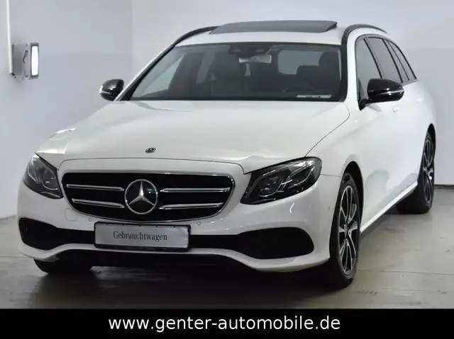 Mercedes-Benz E 400 d T 4M AVANTGARDE COMAND WIDESCREEN LED AHK