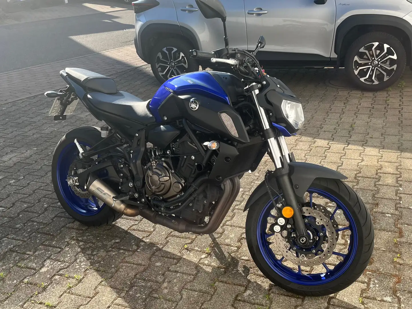 Yamaha MT-07 Blau - 1
