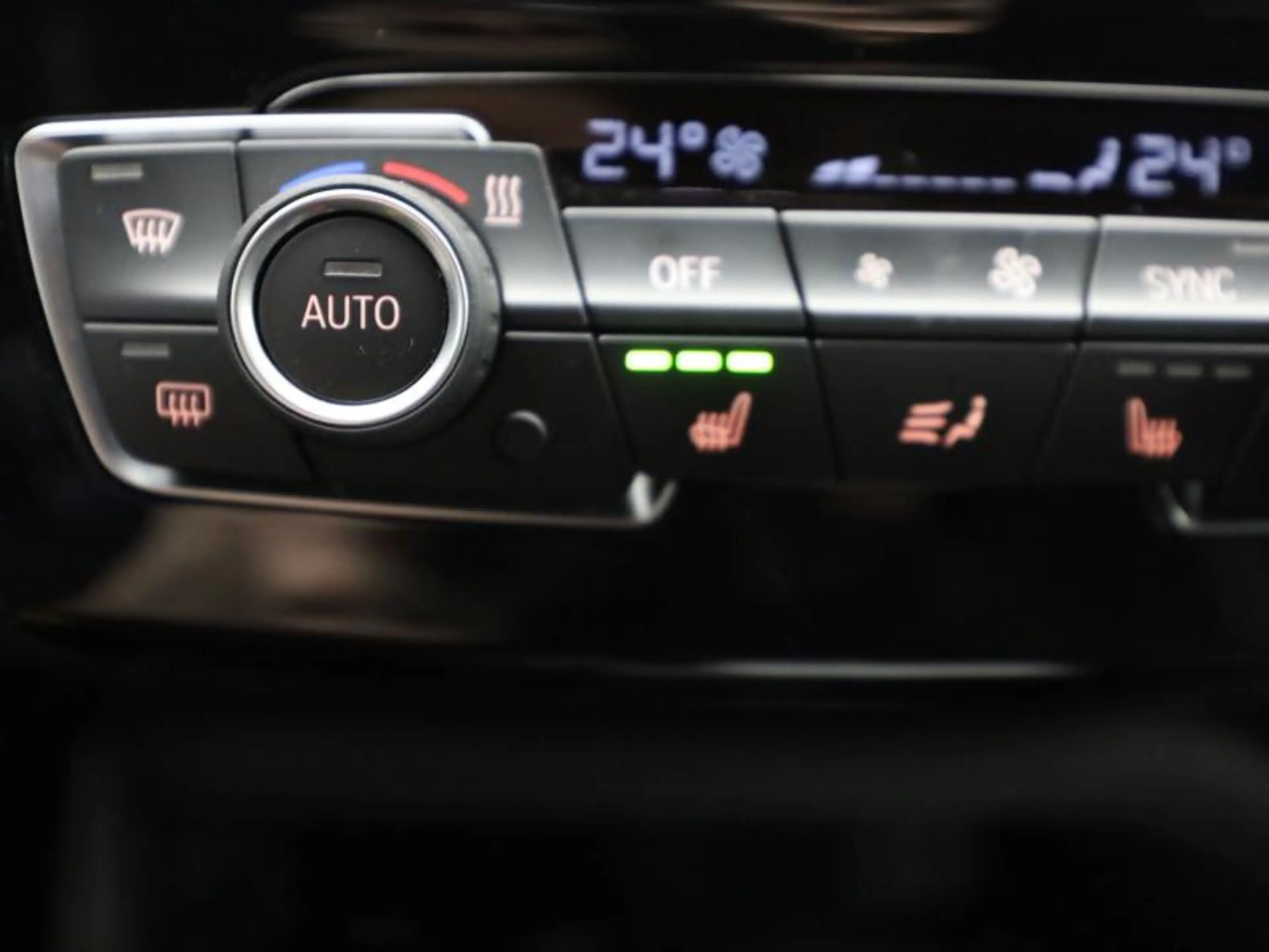 BMW X2 M SPORT - AUTOMAAT - NAVI — photo 13