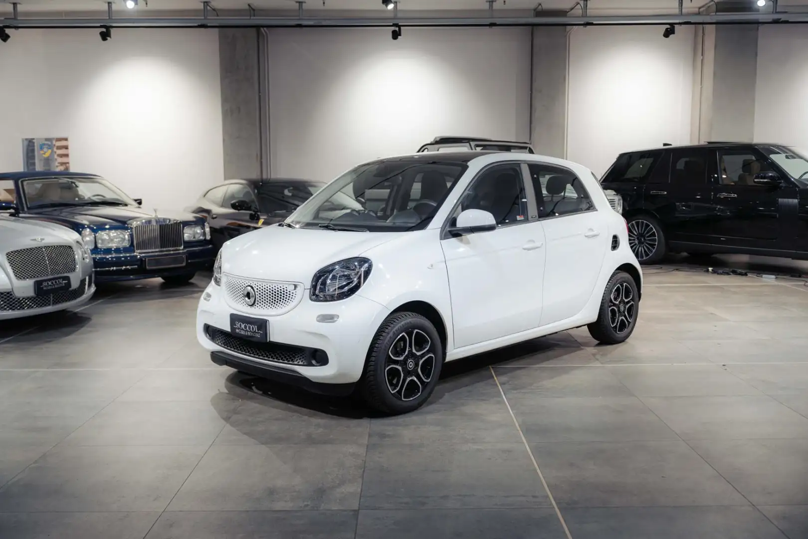 smart forFour 90 0.9 Turbo twinamic Prime*TETTO APR*NAV*SED RISC Weiß - 1