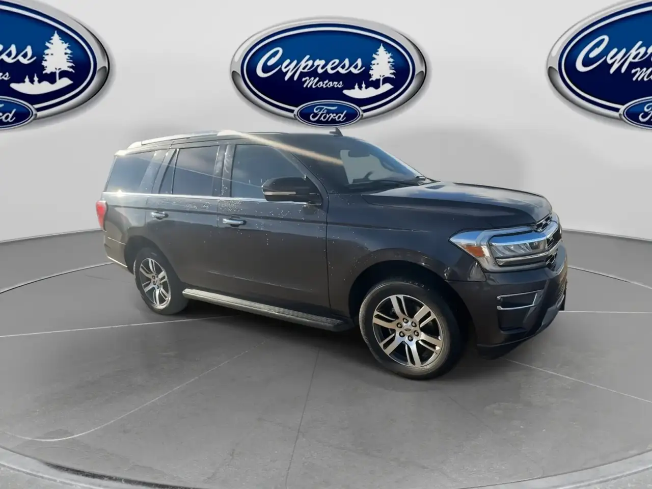 Ford Expedition снимка Ford Expedition