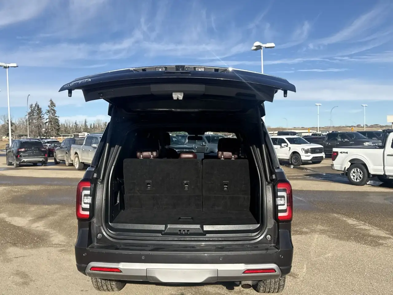 Ford Expedition снимка Ford Expedition