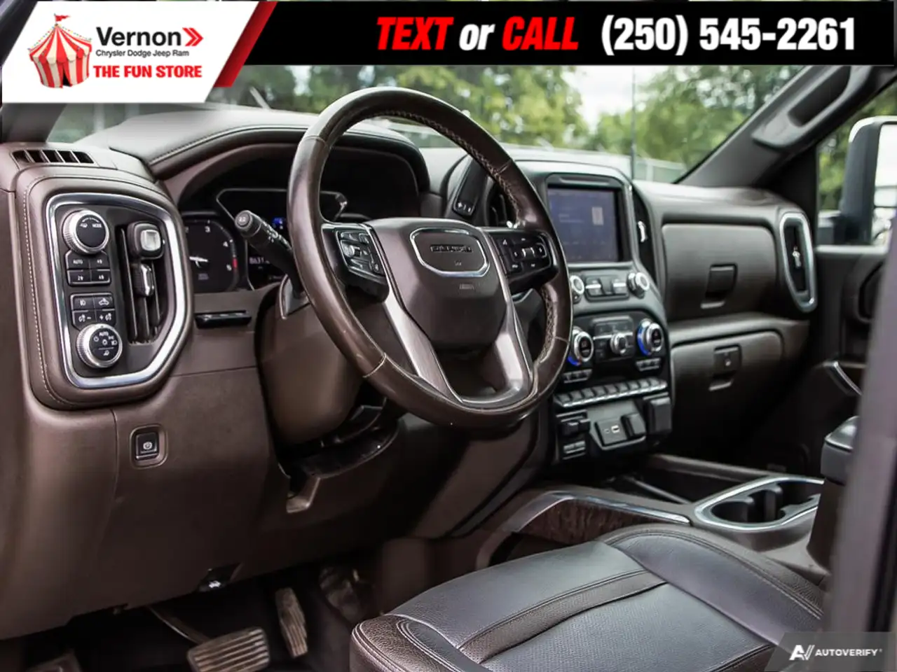 GMC Sierra 3500HD снимка GMC Sierra 3500HD