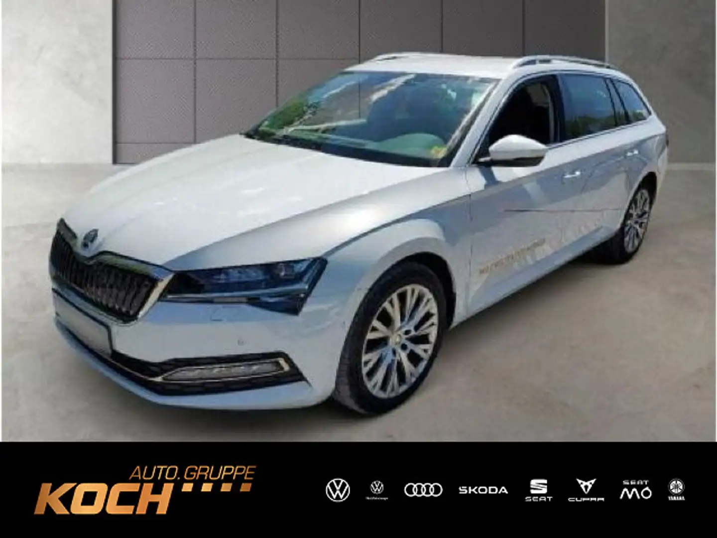 Skoda Superb Combi 2.0 TDI Style NAVI*AHK*ACC*LED* Weiß - 1
