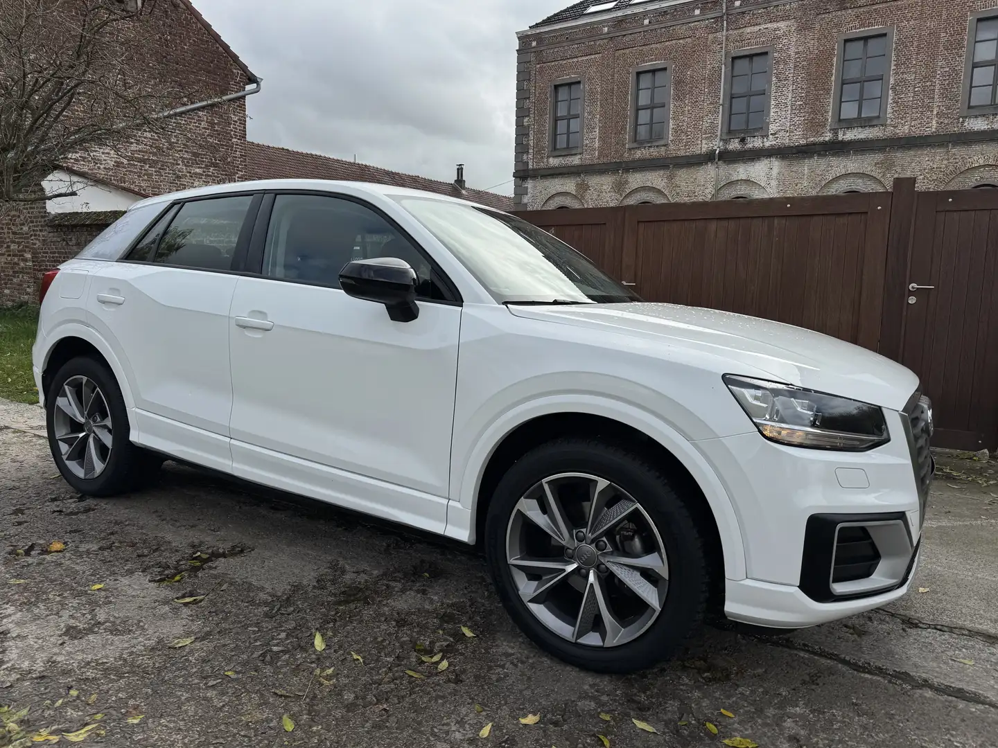 Audi Q2 30 TFSI Sport (EU6d-TEMP) Wit - 1