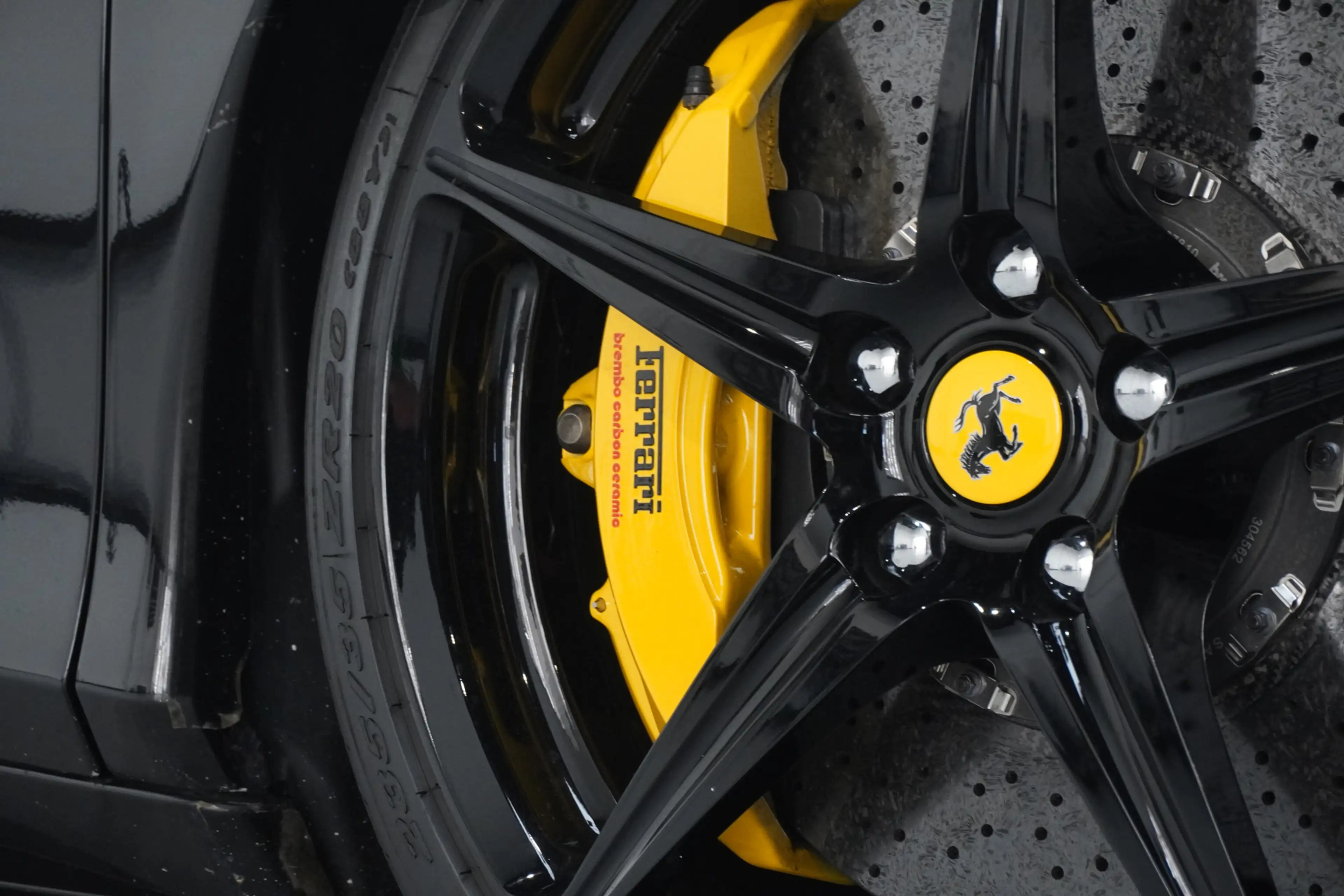 Ferrari 458 4.5 V8 Italia / Lift / Carbon interior / JBL / Top — photo 14