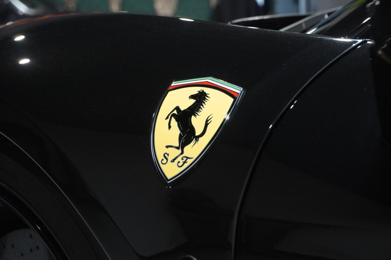 Ferrari 458 4.5 V8 Italia / Lift / Carbon interior / JBL / Top — photo 9