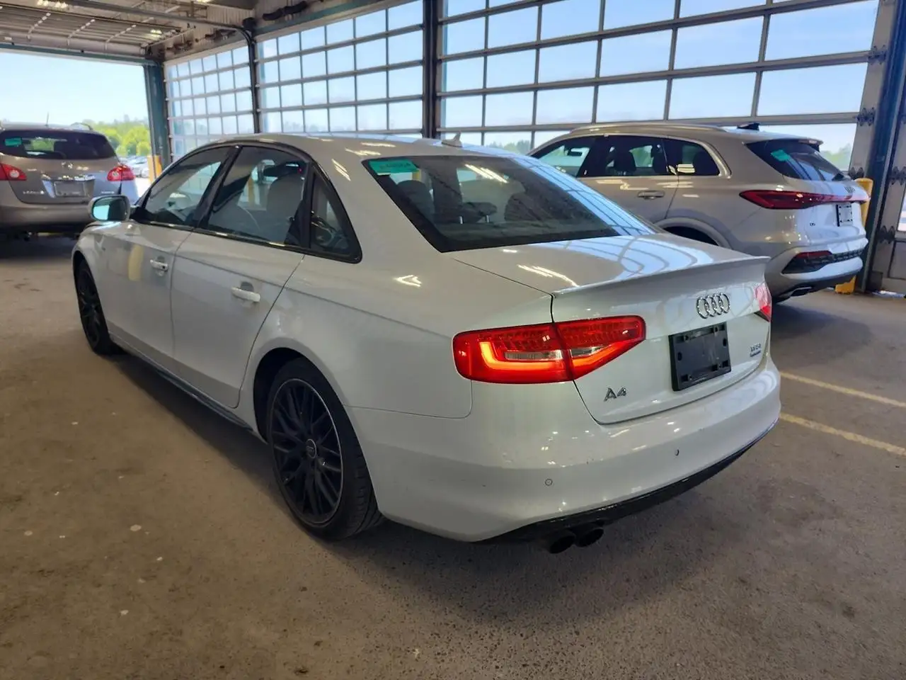 Audi A4 photo Audi A4