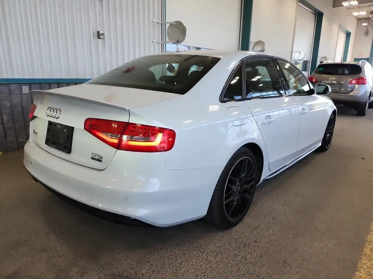 Audi A4 photo Audi A4