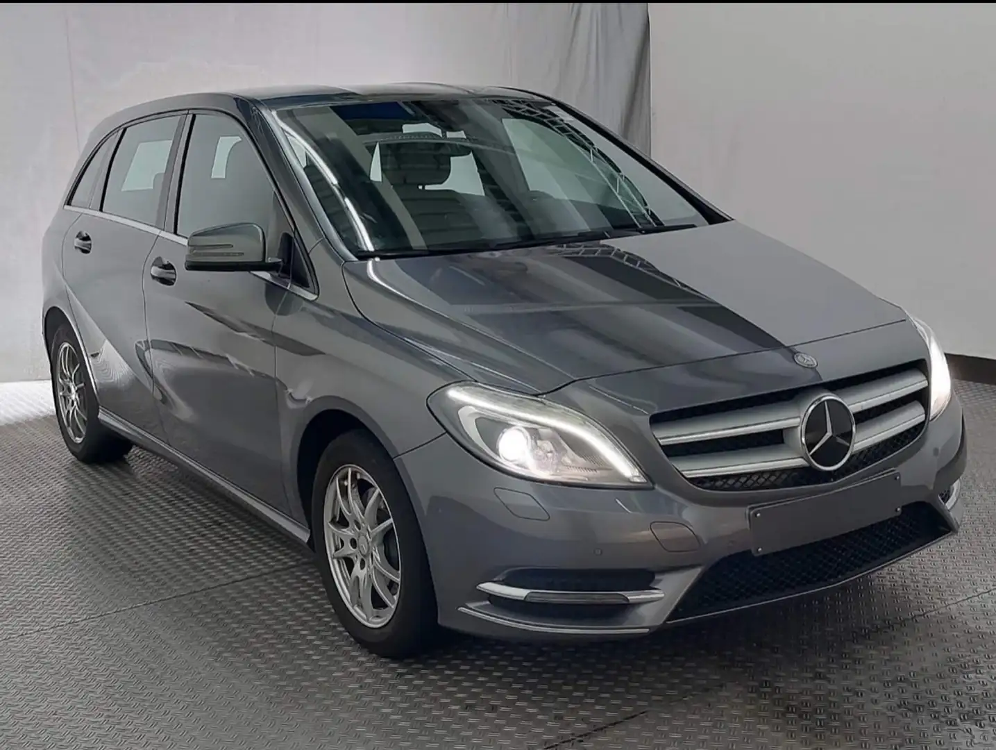Mercedes-Benz B 180 B 180 (246.242) Grau - 1