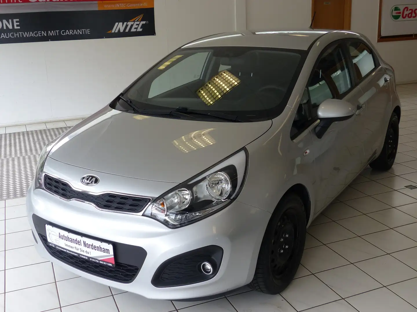 Kia Rio 1.2 Attract*KLIMA*5 TRG*TÜV 02/2027* Zilver - 2