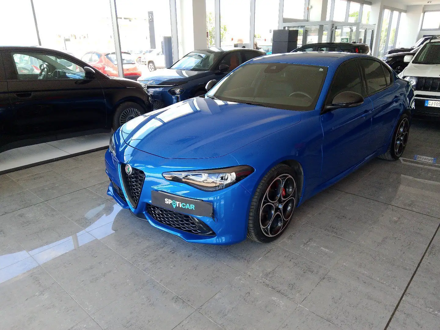 Alfa Romeo Giulia Giulia 2.2 Turbodiesel 210 CV AT8 AWD Q4 Veloce Blau - 2