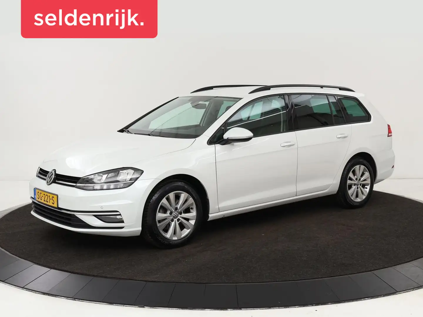 Volkswagen Golf Variant 1.0 TSI Comfortline | Trekhaak | Navigatie | Apple Weiß - 1