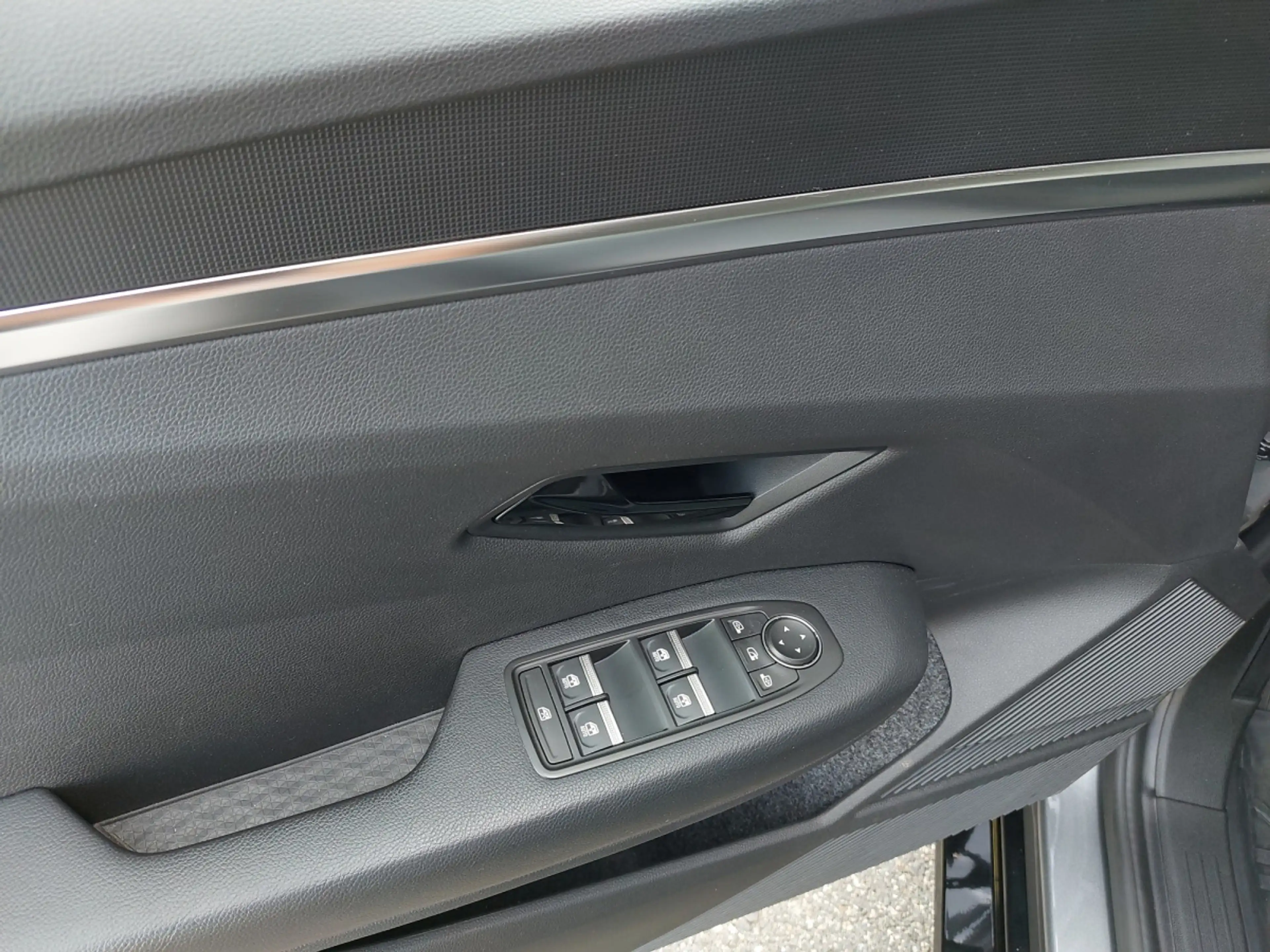 Renault Megane E-Tech Equilibre EV60 220hp optimum charge — photo 18