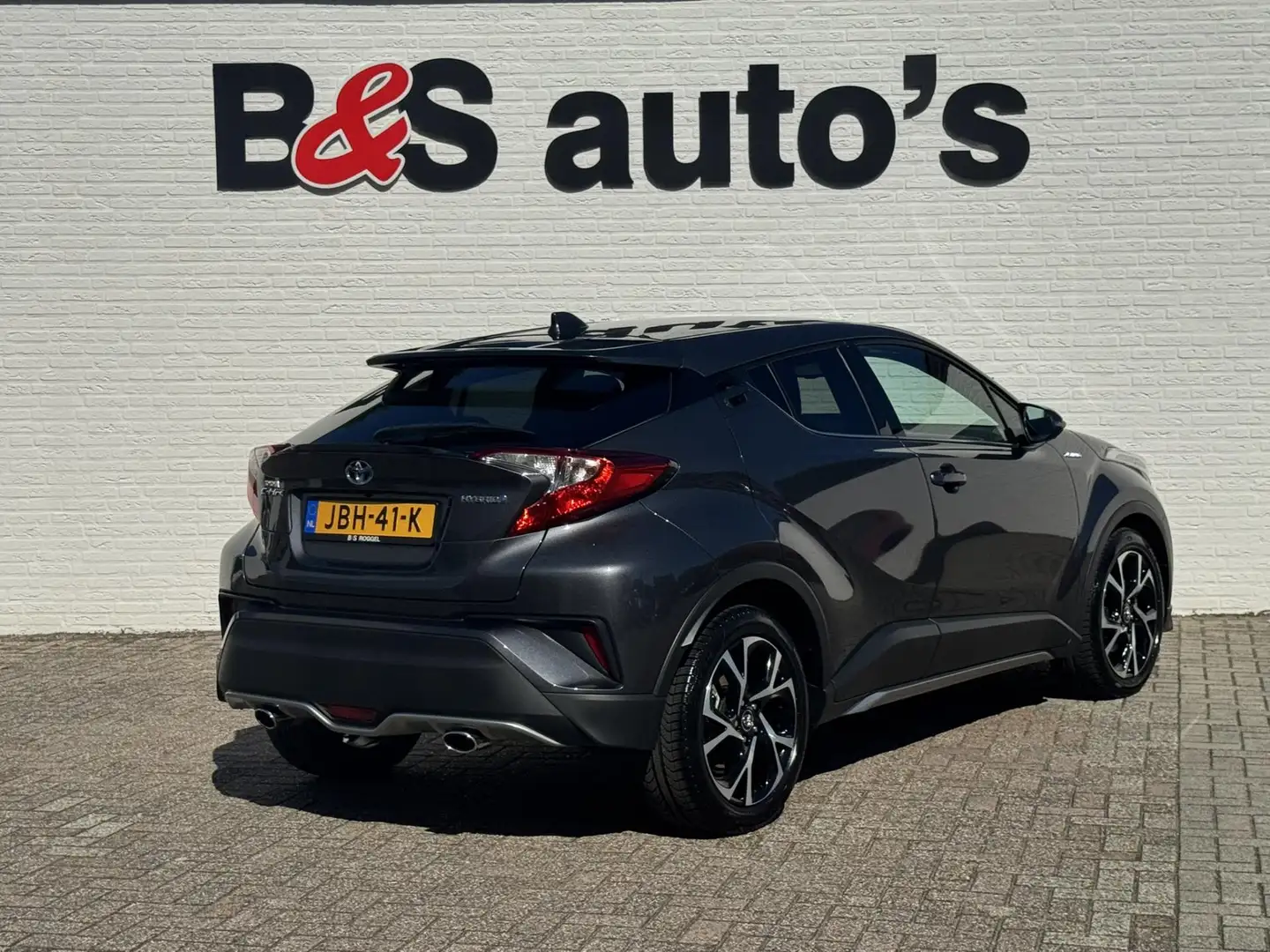 Toyota C-HR 1.8 Hybrid Dynamic Cruise control Climate control Grijs - 2