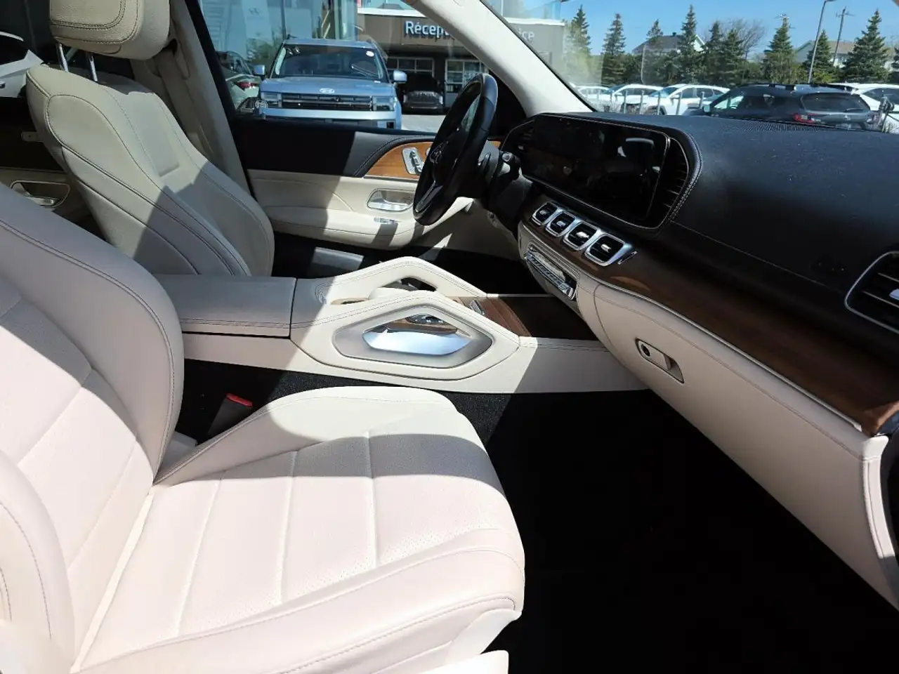 Mercedes-Benz GLE снимка Mercedes-Benz GLE